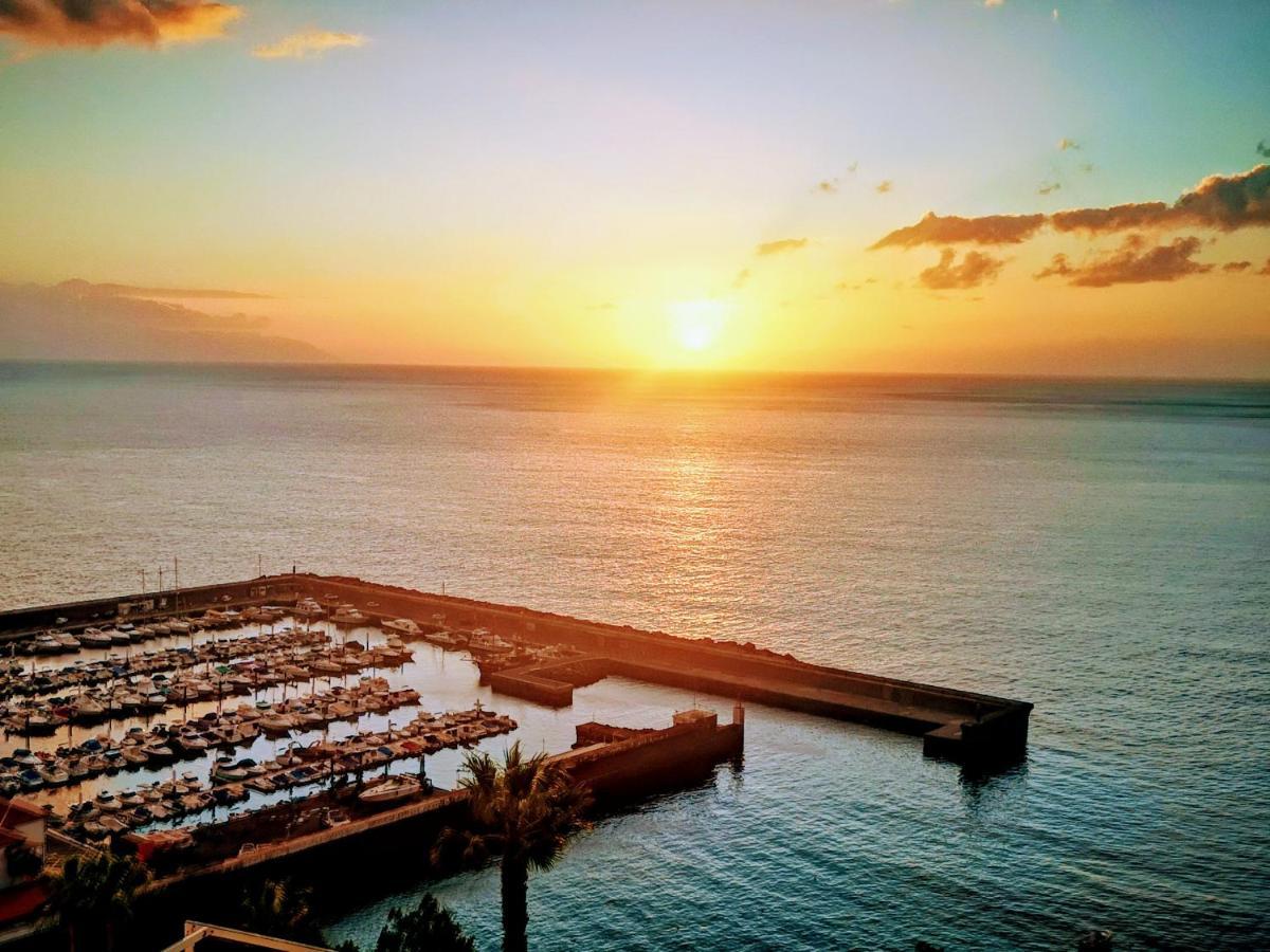 Magnificent Apt. With Sea View, Cliff & Marina Santiago Del Teide Luaran gambar